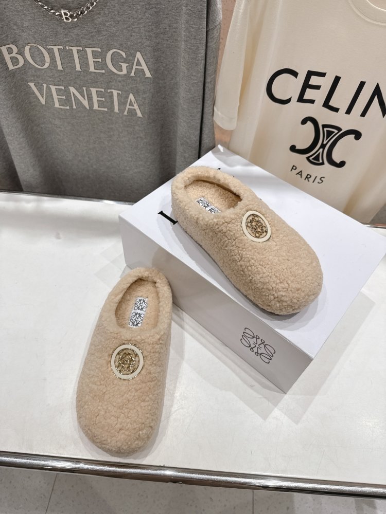 Шлепанцы меховые женские фото 5