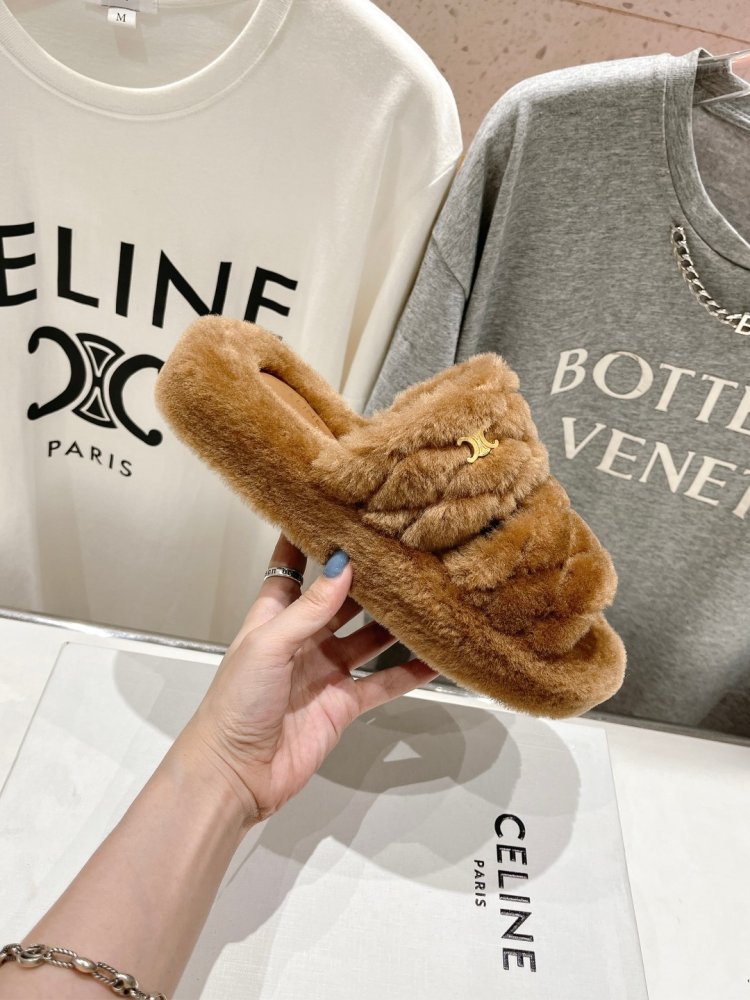 Шльопанці хутряні жіночі фото 5