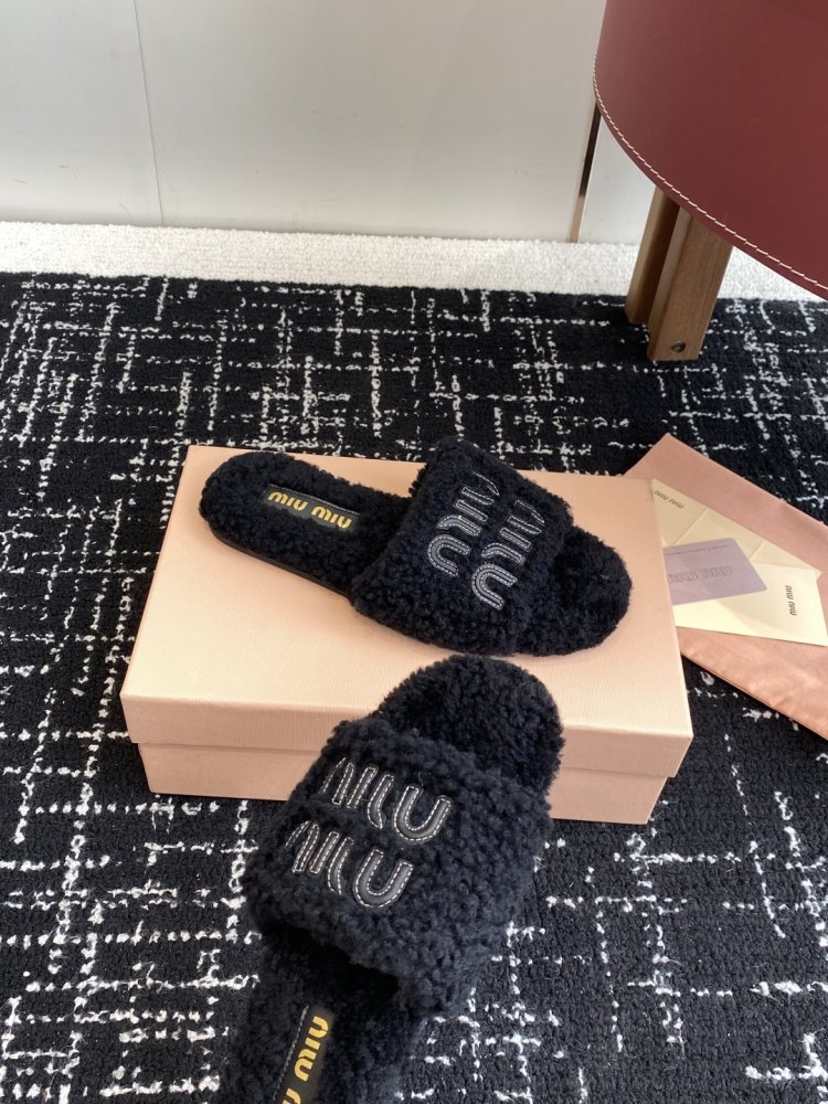 Шльопанці хутряні жіночі фото 6