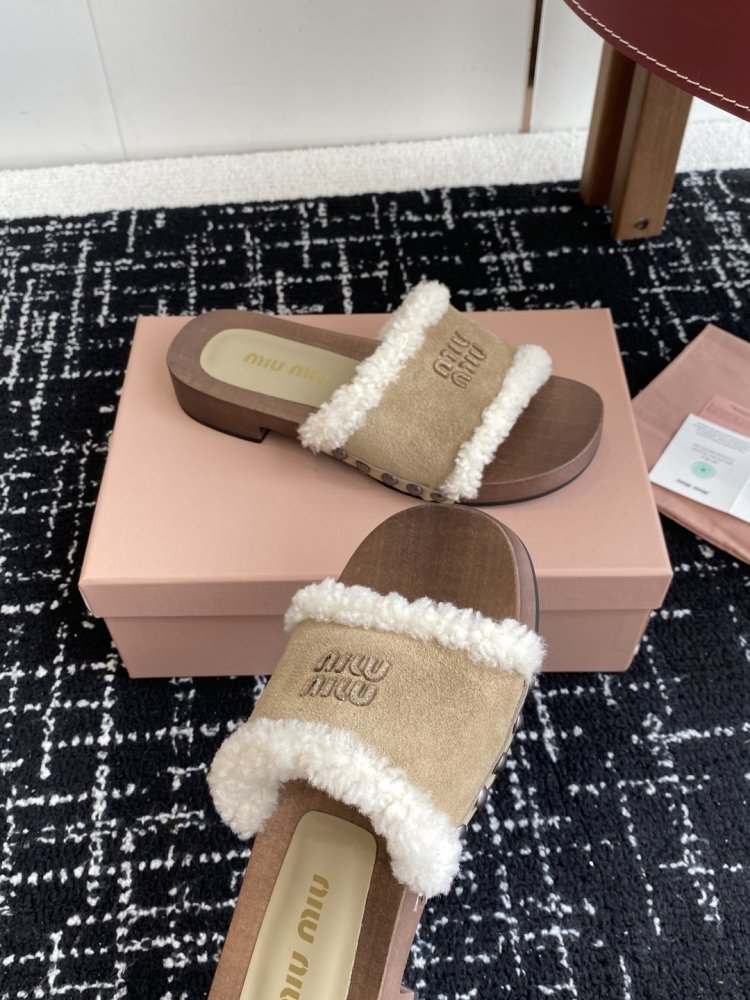 Шлепанцы меховые женские фото 6