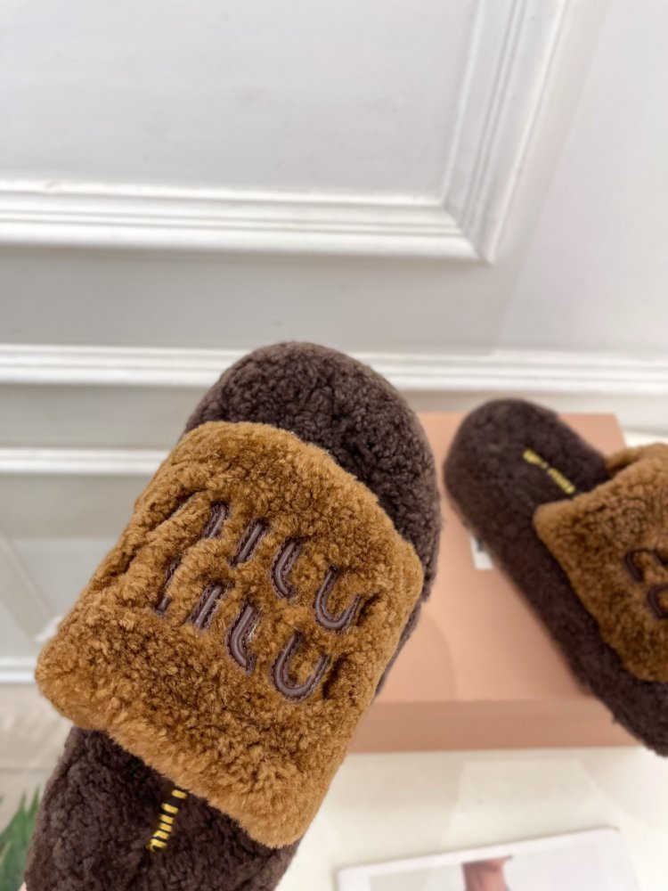 Шлепанцы меховые женские фото 6