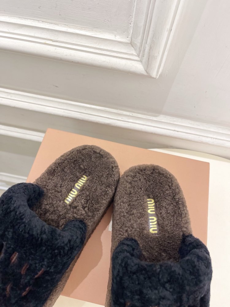 Шлепанцы меховые женские фото 6