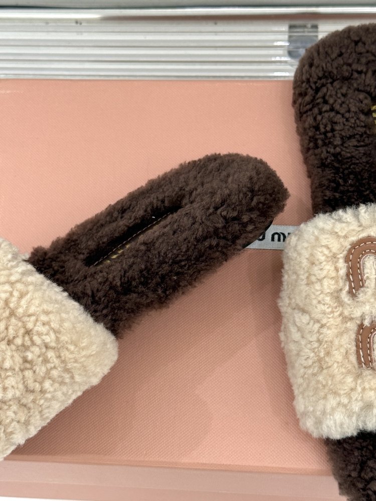 Шлепанцы меховые женские фото 6