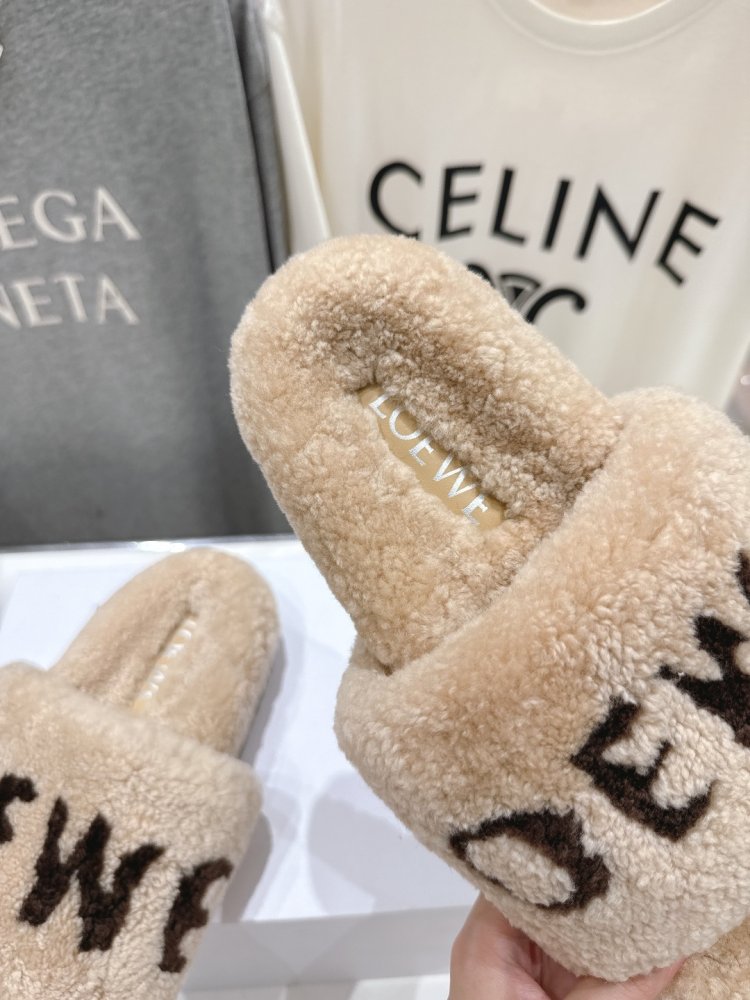 Шльопанці хутряні жіночі фото 6