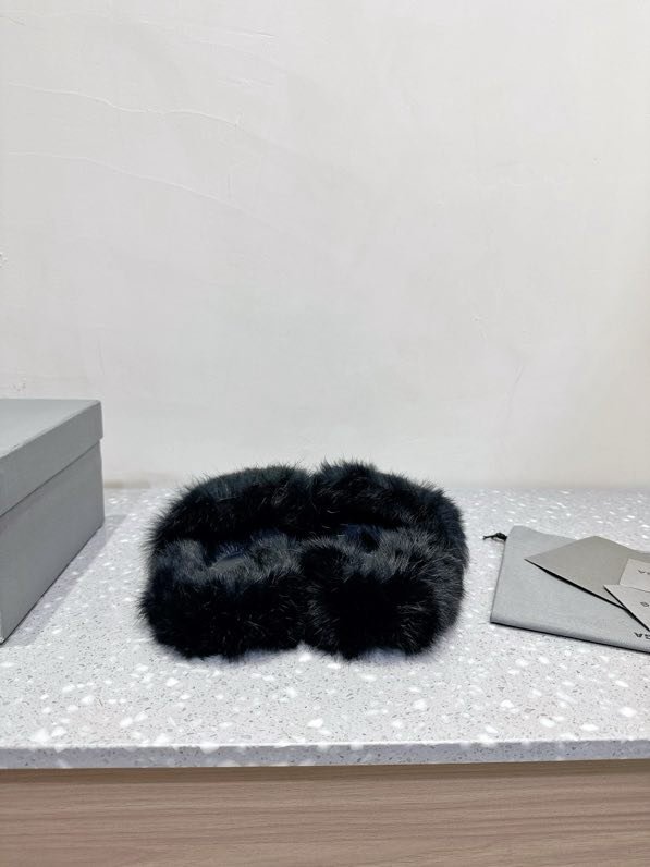 Шльопанці хутряні жіночі фото 6