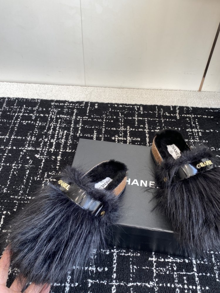 Шлепанцы меховые женские фото 6