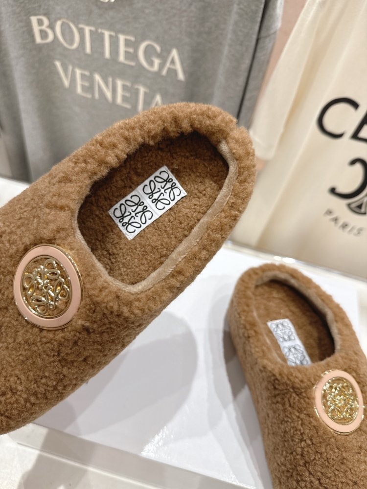 Шльопанці хутряні жіночі фото 6