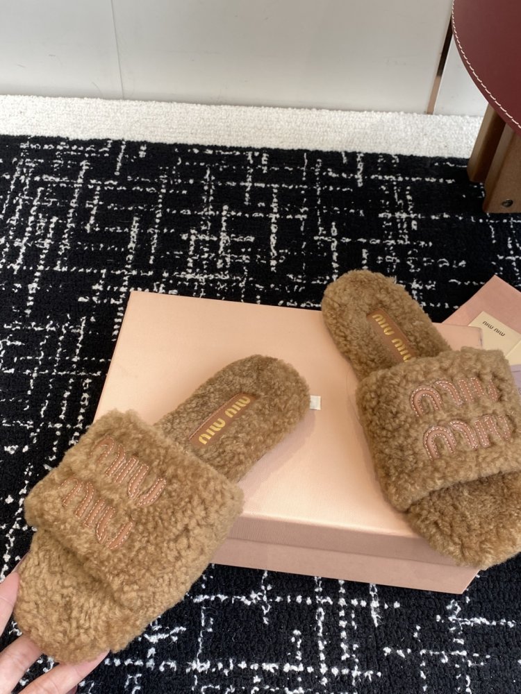 Шльопанці хутряні жіночі фото 7