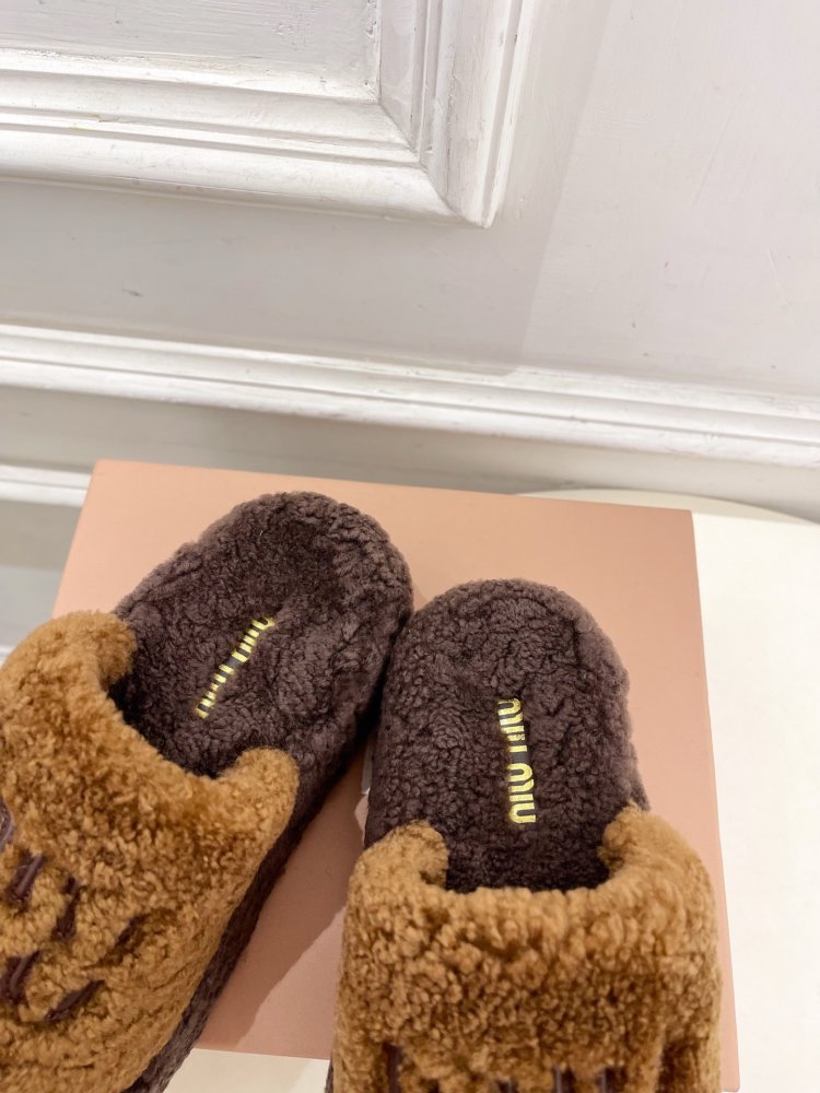 Шлепанцы меховые женские фото 7