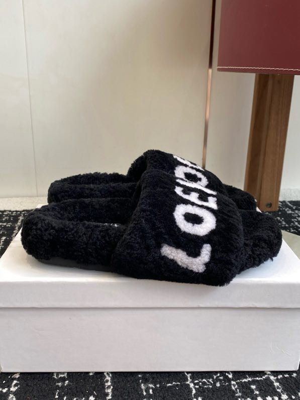 Шльопанці хутряні жіночі фото 7