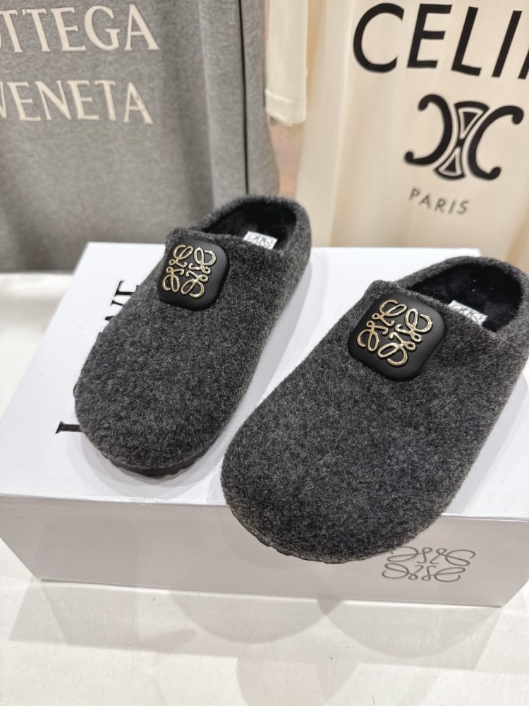 Шльопанці хутряні жіночі фото 7