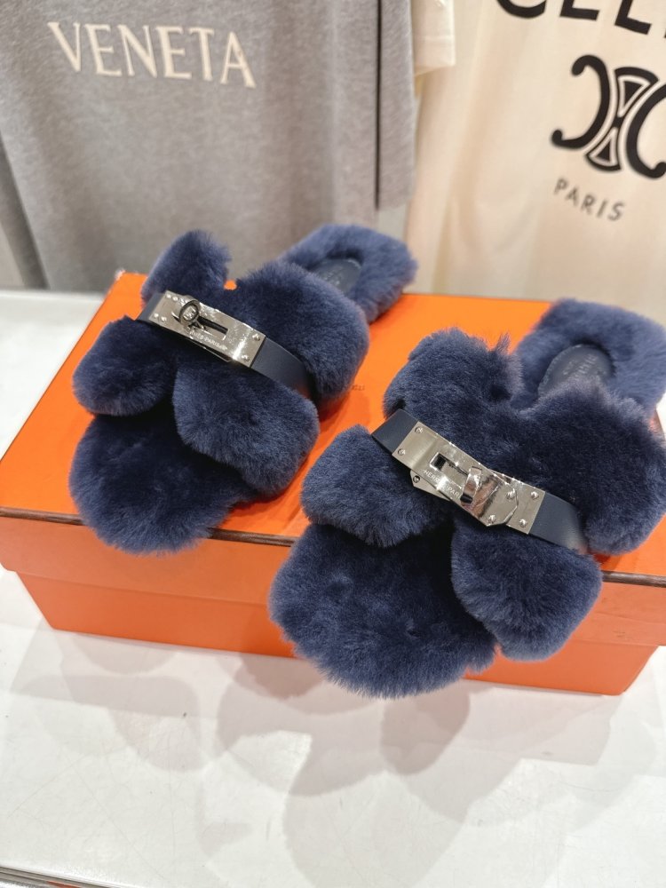 Шлепанцы меховые женские фото 7