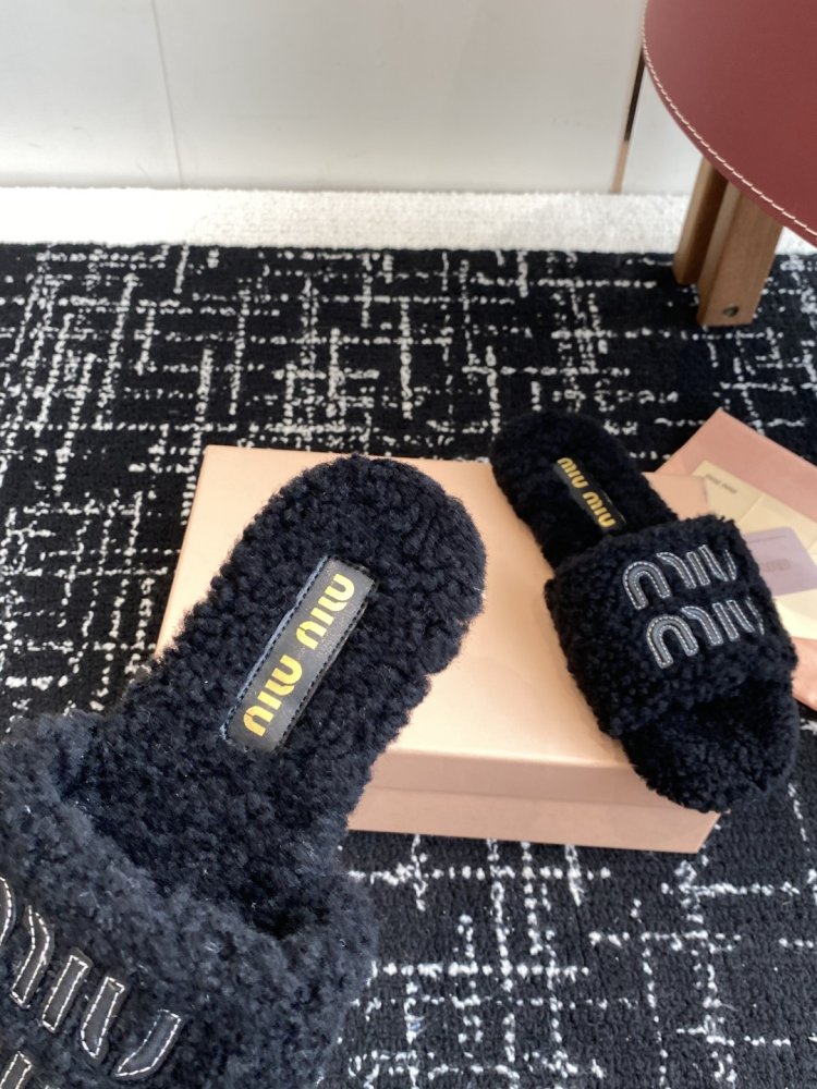 Шльопанці хутряні жіночі фото 8