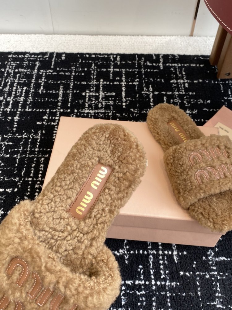 Шльопанці хутряні жіночі фото 8