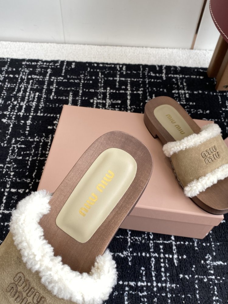 Шлепанцы меховые женские фото 8