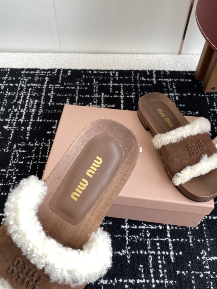 Шльопанці хутряні жіночі фото 8