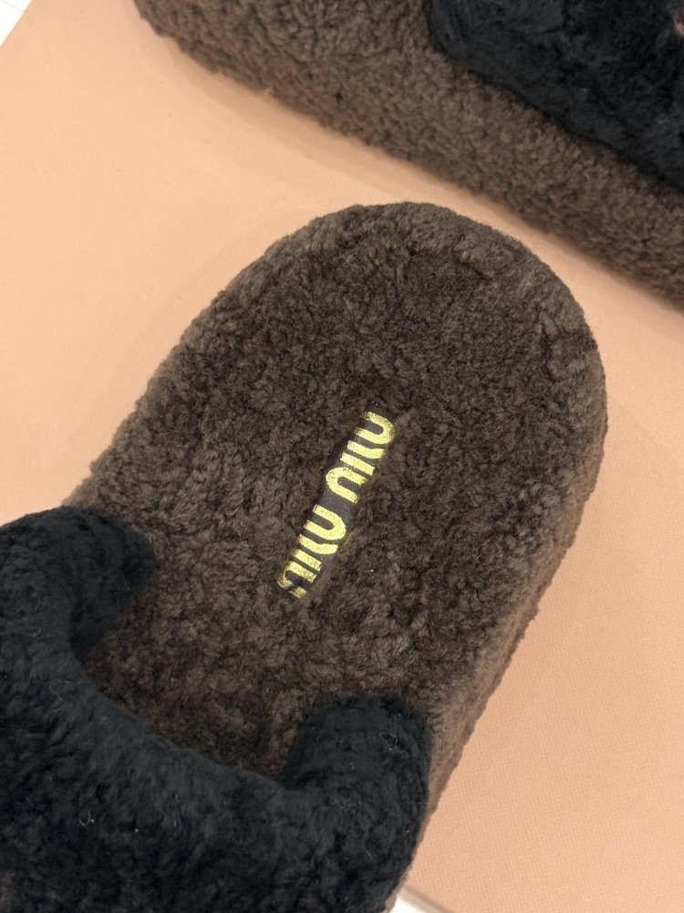 Шлепанцы меховые женские фото 8