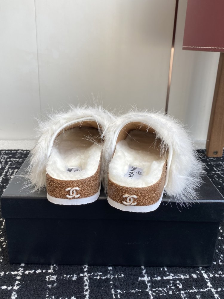 Шлепанцы меховые женские фото 8