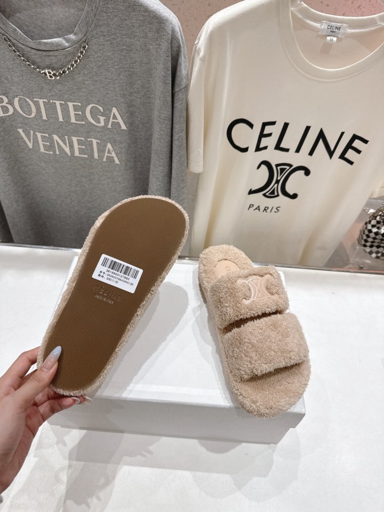 Шлепанцы меховые женские фото 8