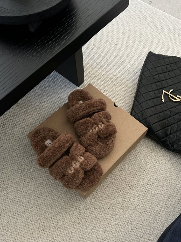 Шлепанцы меховые женские фото 8