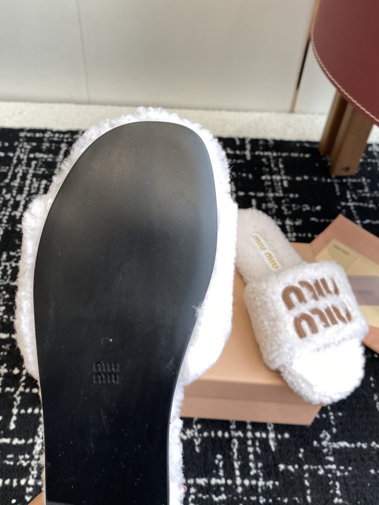 Шльопанці хутряні жіночі фото 9