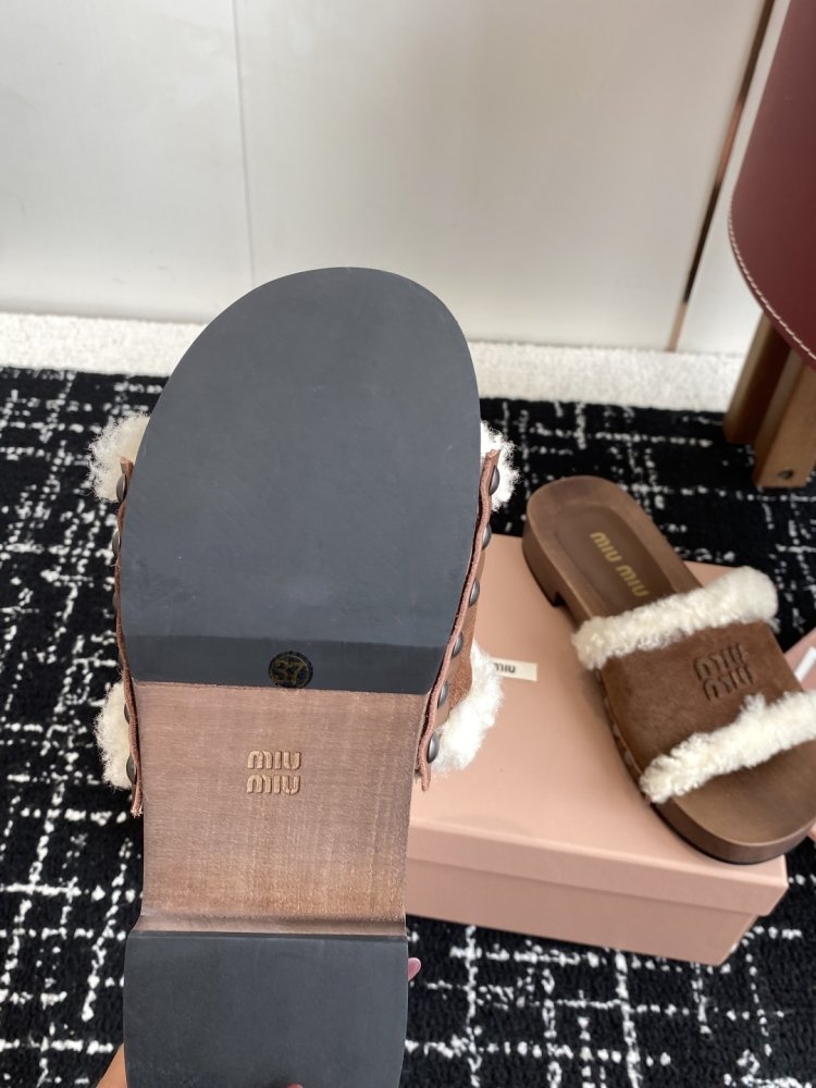 Шльопанці хутряні жіночі фото 9