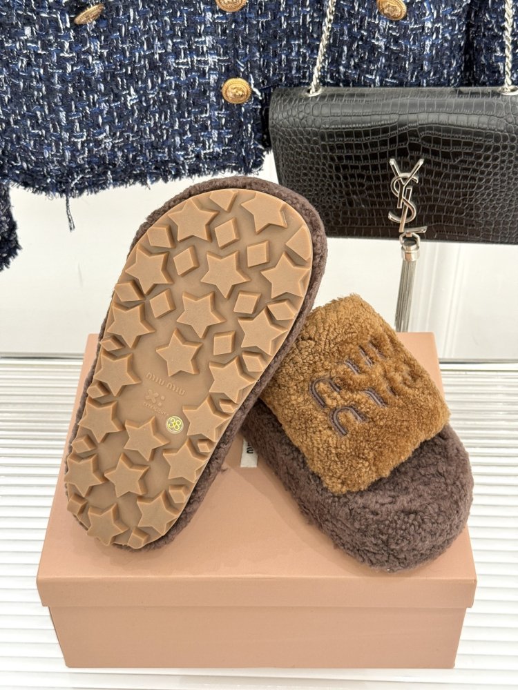 Шлепанцы меховые женские фото 9