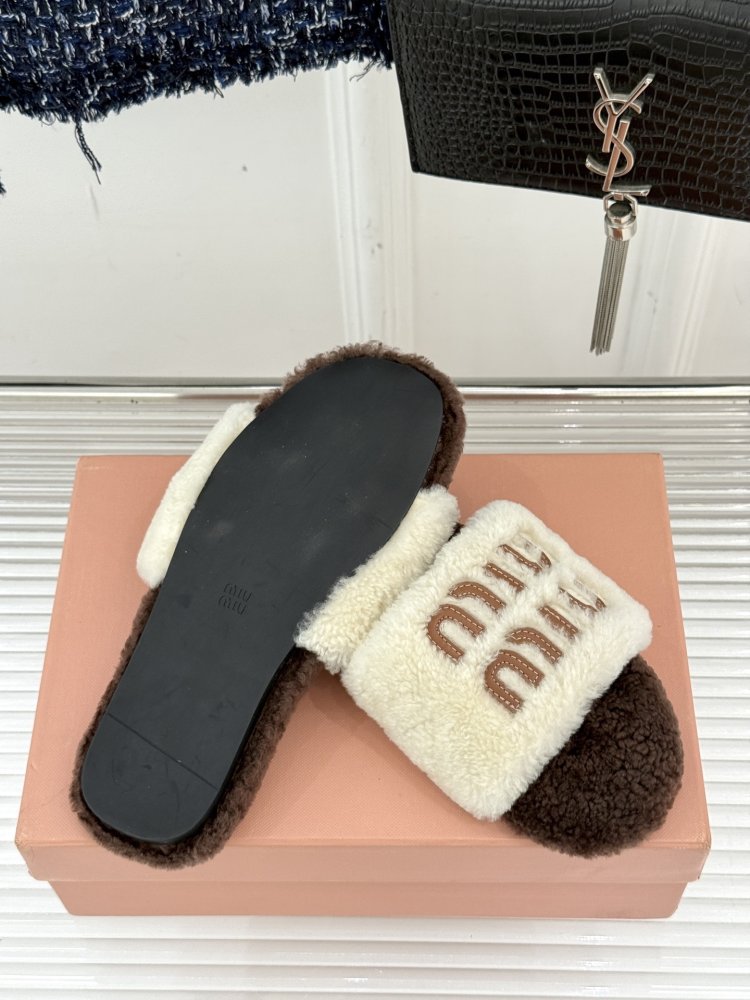 Шлепанцы меховые женские фото 9