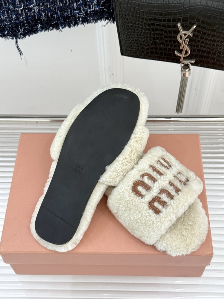 Шлепанцы меховые женские фото 9