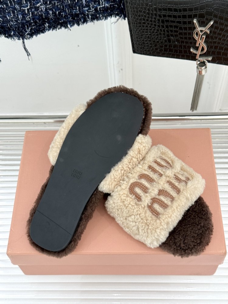 Шлепанцы меховые женские фото 9