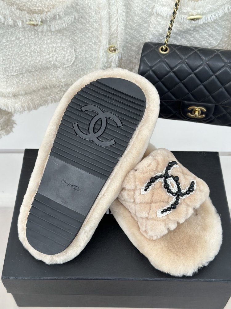 Шльопанці хутряні жіночі фото 9