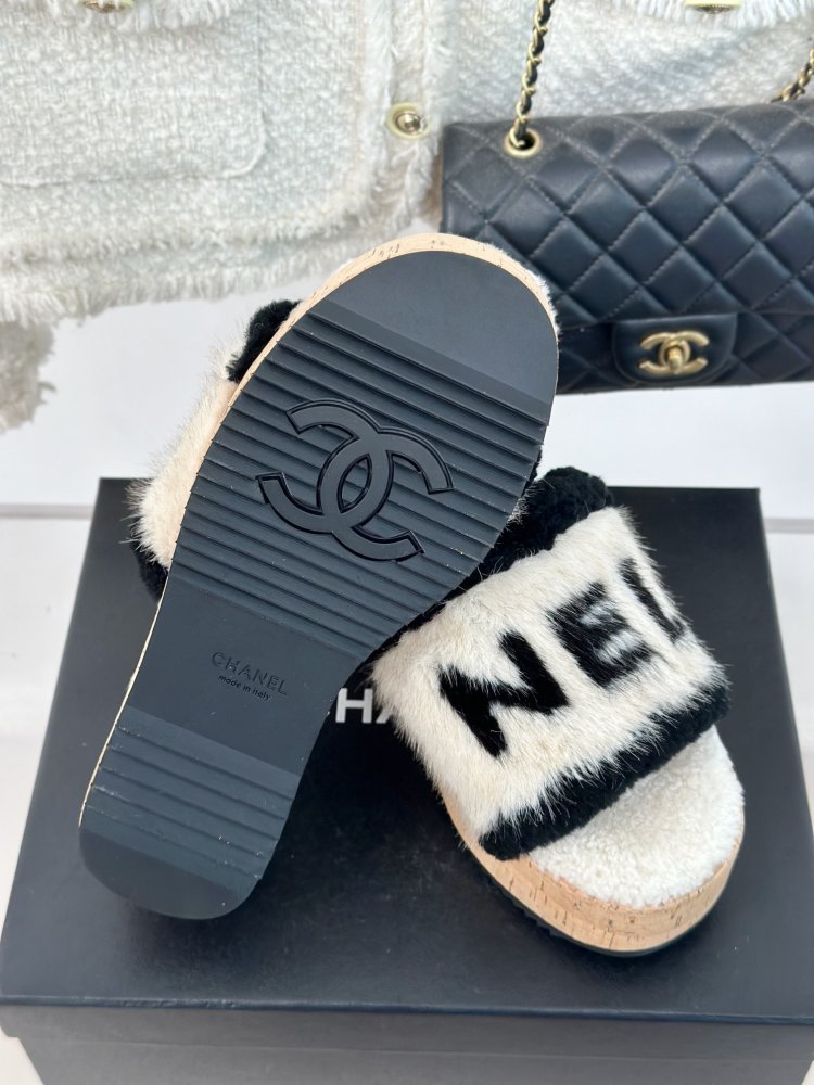 Шлепанцы меховые женские фото 9