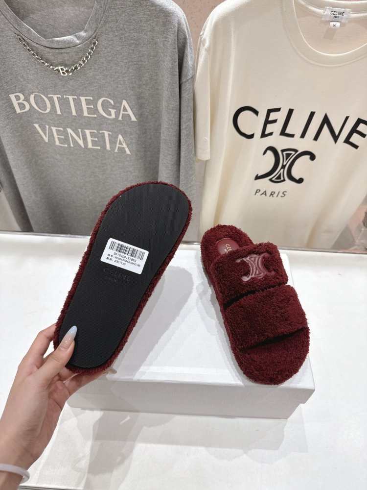 Шлепанцы меховые женские фото 9