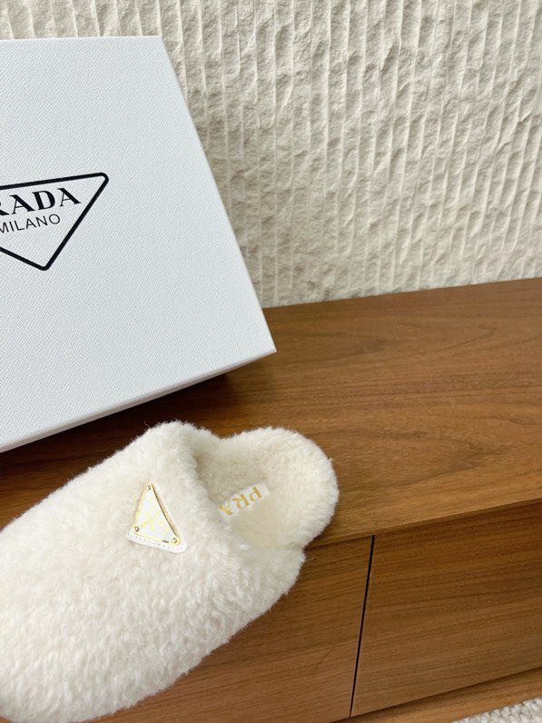 Шльопанці хутряні жіночі фото 9