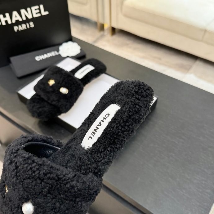 Шльопанці хутряні фото 3