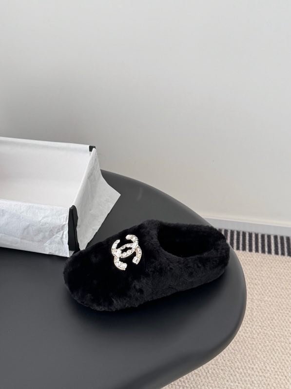Шлепанцы меховые фото 4