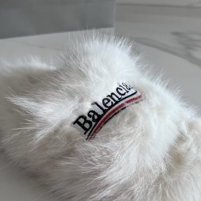 Шлепанцы меховые фото 5