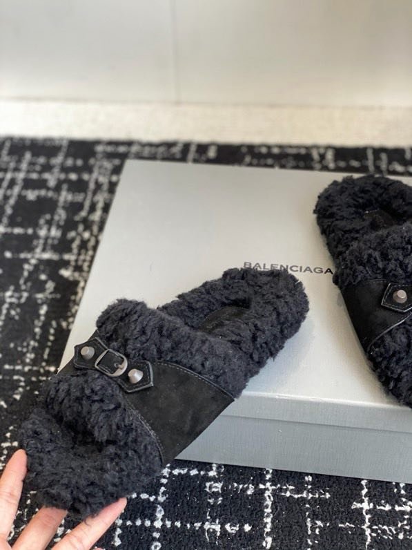 Шлепанцы меховые фото 6