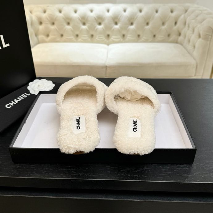 Шльопанці хутряні фото 6