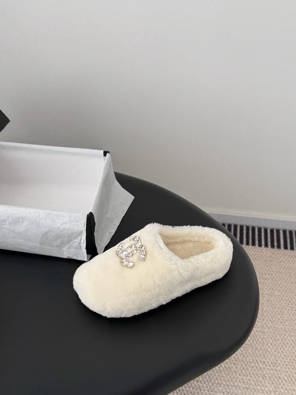 Шлепанцы меховые фото 6