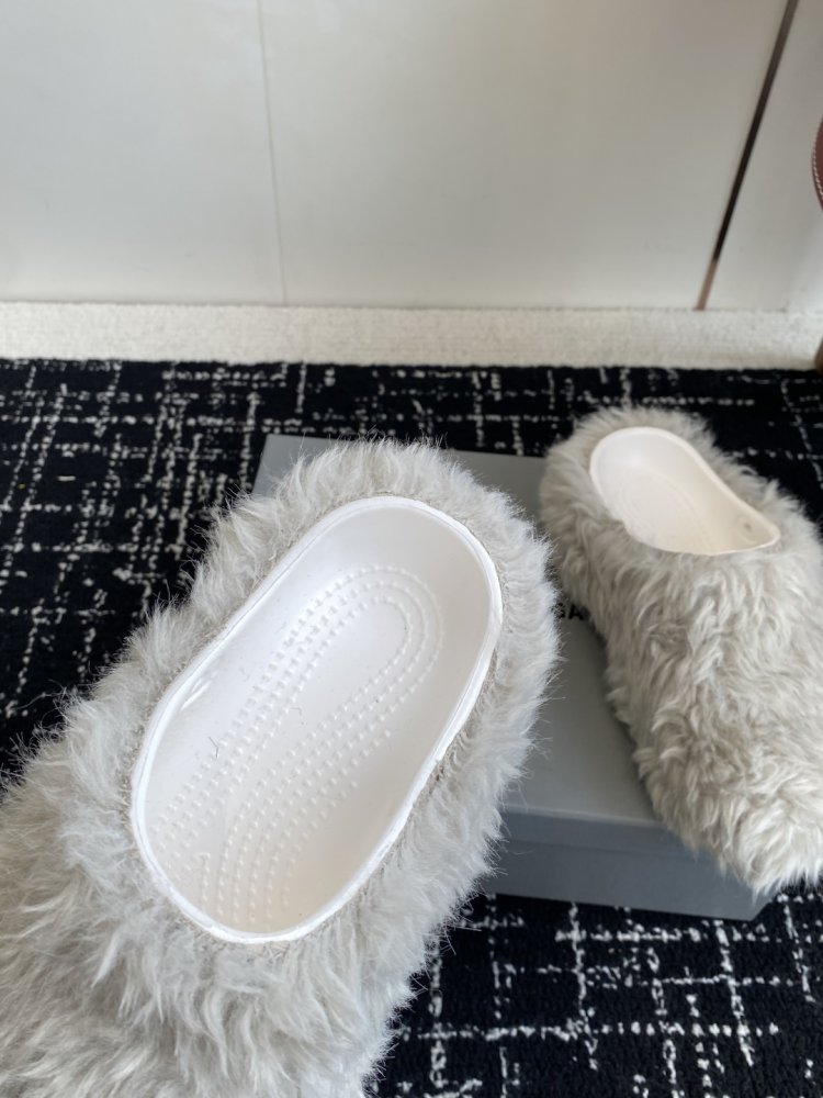 Шлепанцы меховые фото 7