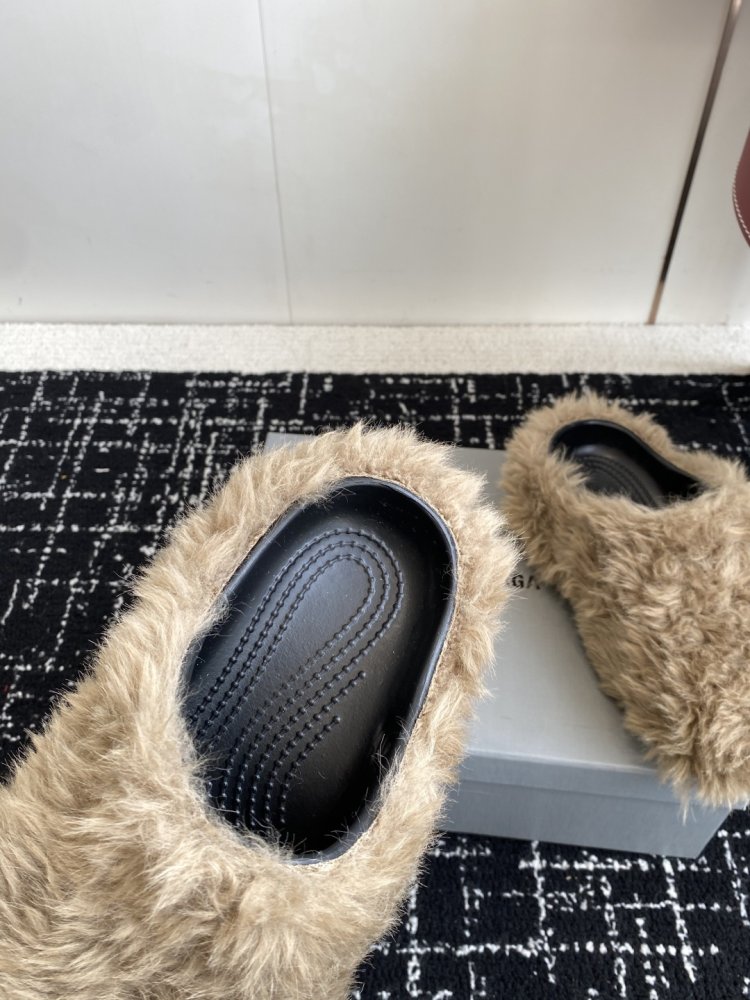 Шлепанцы меховые фото 7