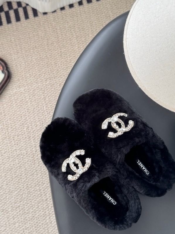 Шлепанцы меховые фото 7