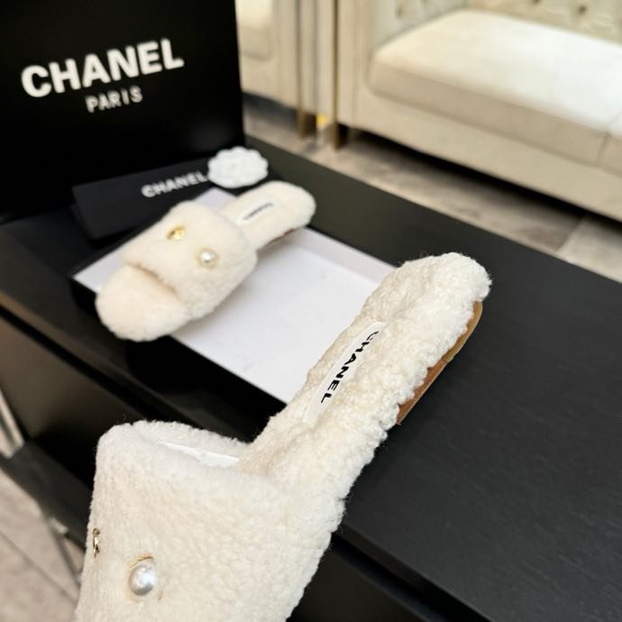 Шльопанці хутряні фото 9