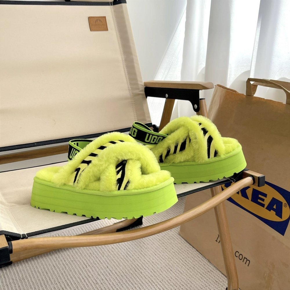 Step-ins on fur women's Disco White Deer фото 3