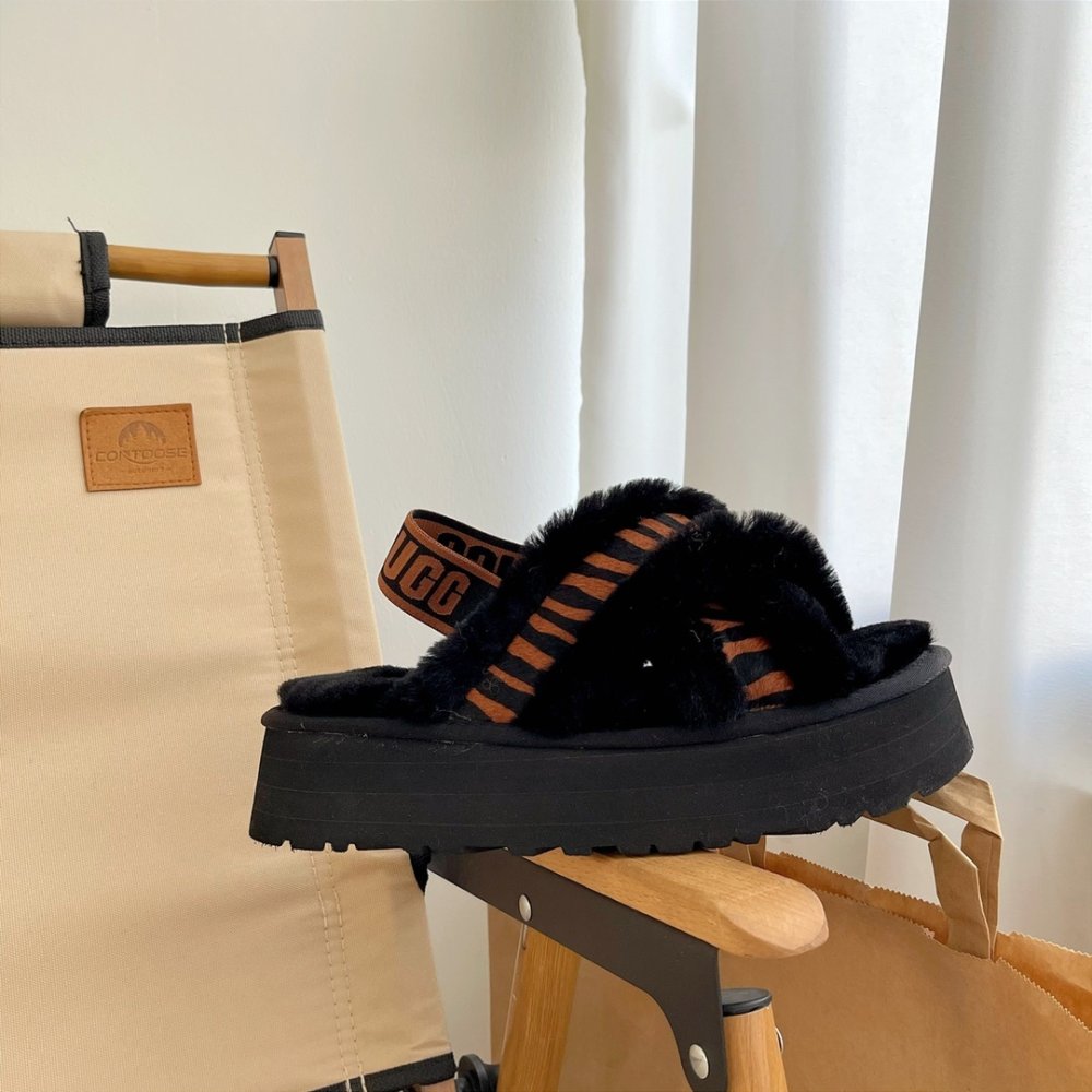 Step-ins on fur women's Disco White Deer фото 5