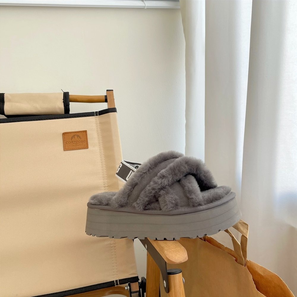 Step-ins on fur women's Disco White Deer фото 6