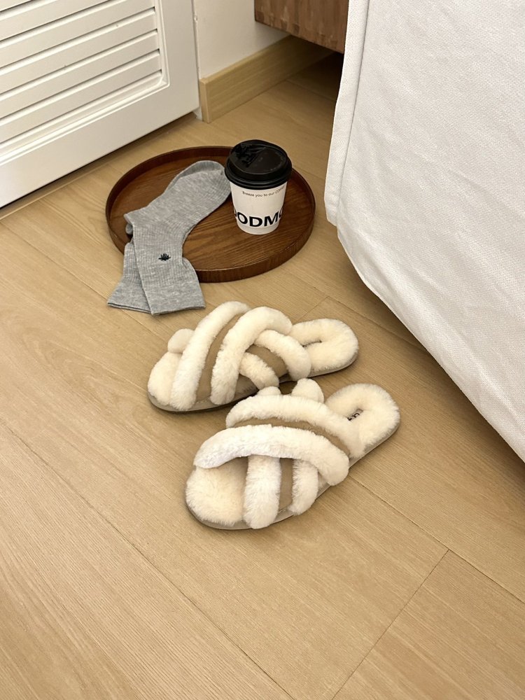 Step-ins on fur women's