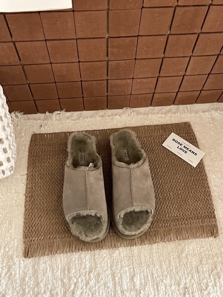 Step-ins on fur women's