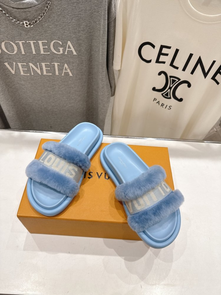 Шльопанці на хутрі жіночі фото 2